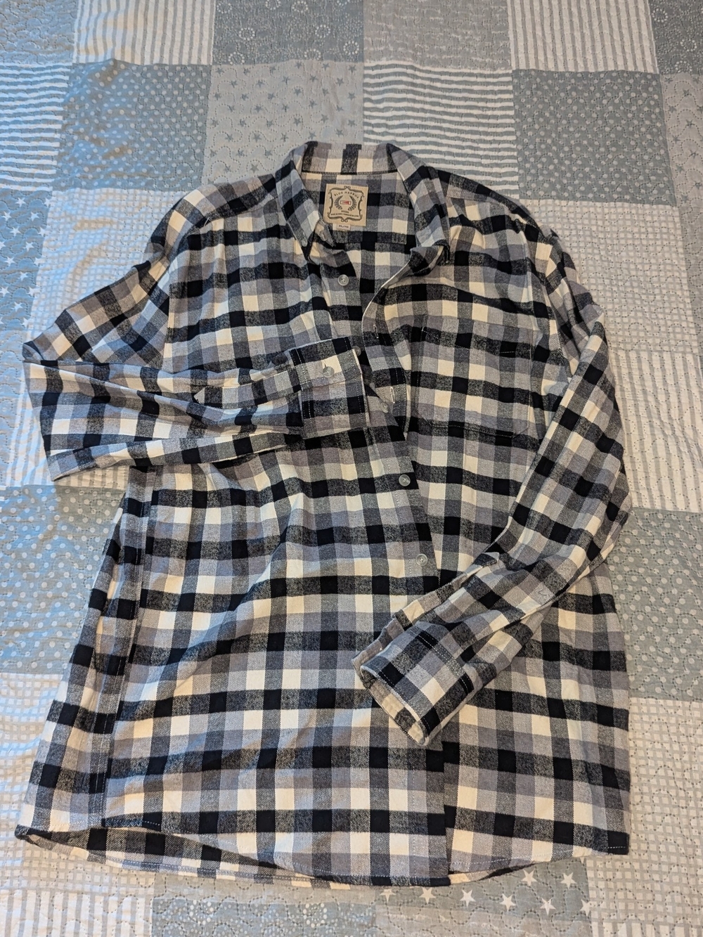 Blue Harbor Men's XL Flannel Button Down Plaid Shirt Black Gray White